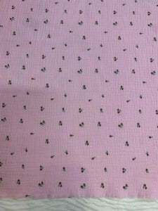 Pembe Desenli Müslin Kumaş - Küçük Çiçek Desen