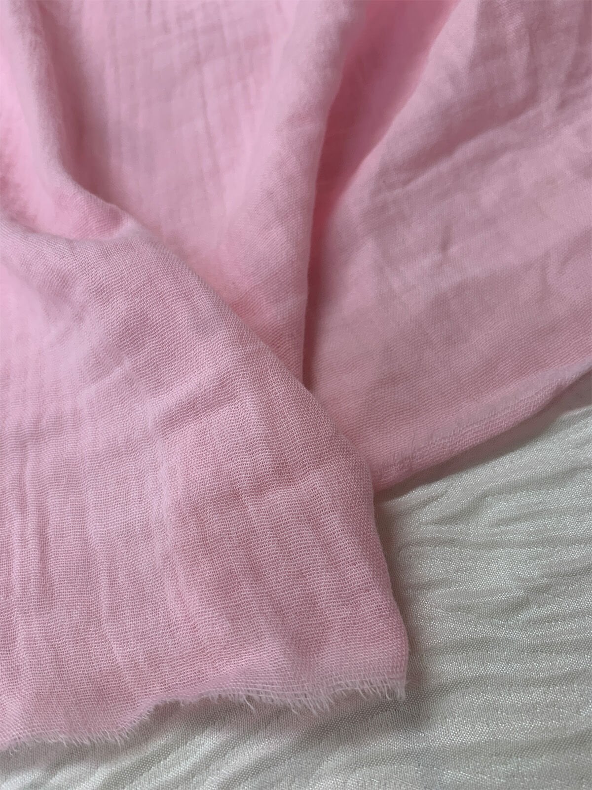 Pembe Müslin Kumaş