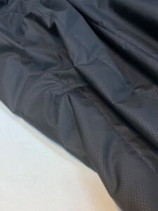 Kendinden Desenli Siyah Kapitone Kumaş Montluk - Tek Taraflı