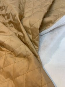 İnce Sütlü Kahve Baklava Desen Kapitone Kumaş Montluk - Tek Taraflı