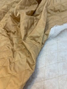 İnce Sütlü Kahve Baklava Desen Kapitone Kumaş Montluk - Tek Taraflı