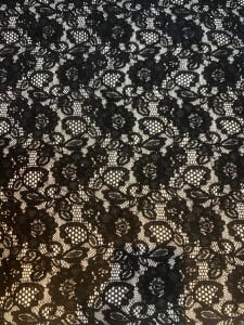 Siyah Kordone Dantel Kumaş - Kabartmalı Çiçek Desenli ve Zarif