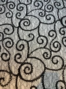 Siyah Yapıştırma Sim Detaylı Esnek Dantel Kumaş - Işıltılı ve Likralı