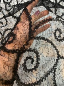 Siyah Yapıştırma Sim Detaylı Esnek Dantel Kumaş - Işıltılı ve Likralı