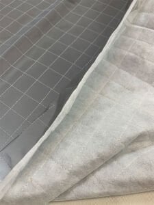 Açık Gri Fosforlu Kapitone Kumaş Montluk - Tek Taraflı