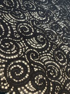 Siyah Dantel Kumaş Girdap Desenli - Tok ve Dökümlü