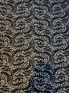 Siyah Dantel Kumaş - Klasik Dairesel Desenli - Tok ve Dökümlü