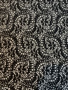 Siyah Dantel Kumaş - Klasik Dairesel Desenli - Tok ve Dökümlü