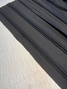 Siyah Saten Piliseli Kumaş 20 cm Pilise Aralığı