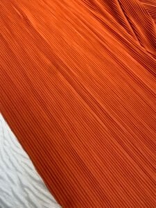 Turuncu Penye Piliseli Kumaş