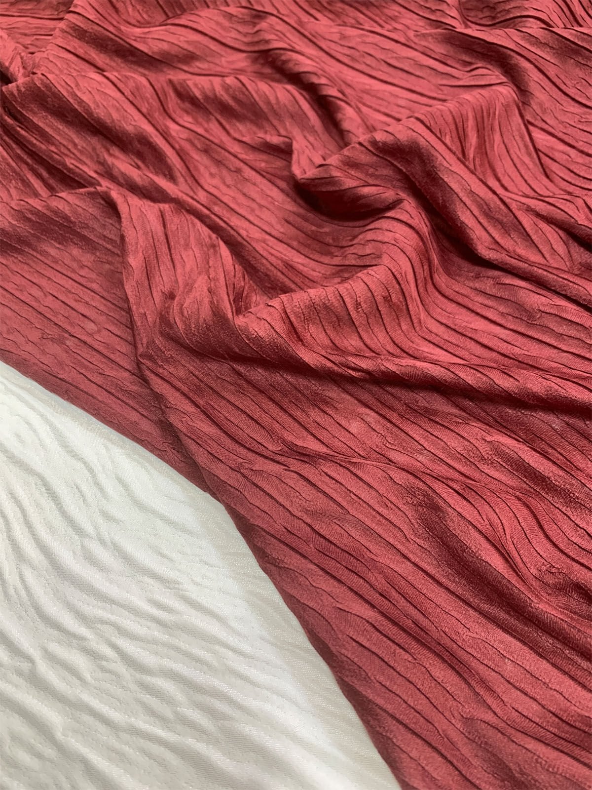 Bordo Penye Piliseli Kumaş