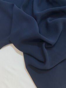 Lacivert Dökümlü Krep Kumaş