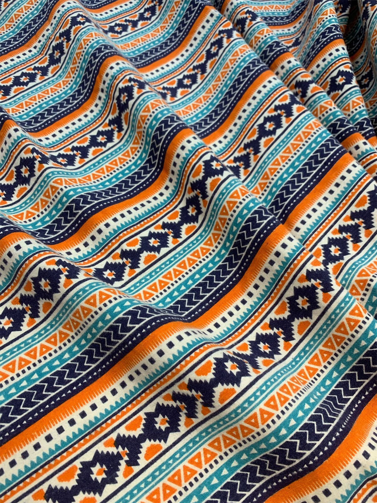 Pazen Benzeri, Otantik Desenli Turuncu-Lacivert Kışlık Kumaş - Hafif Şardonlu