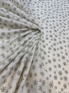 Pazen Benzeri, Kar Tanesi Desenli Ekru Kışlık Kumaş - Hafif Şardonlu