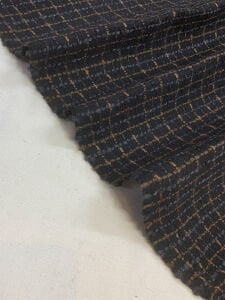 Siyah Kahve Füme Ekose Şanel Kumaş – Ceketlik & Takımlık