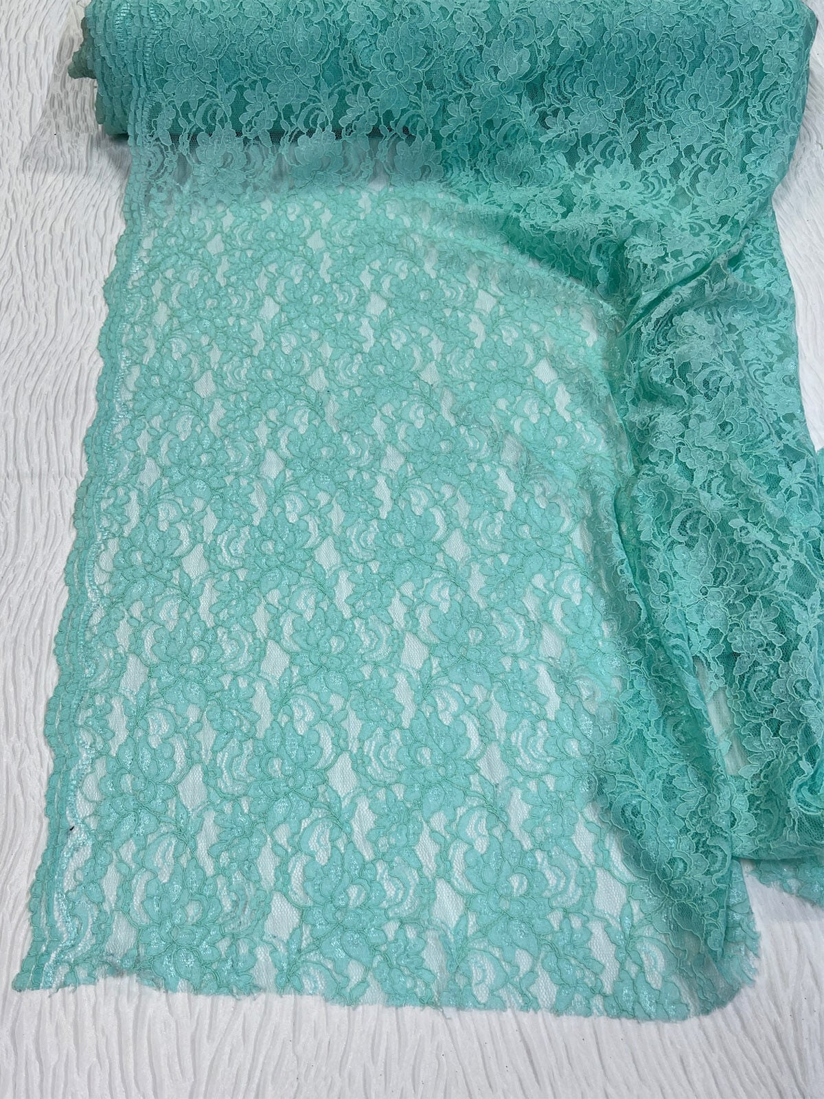Mint Yeşili Dantel Kumaş - Çiçek Desenli