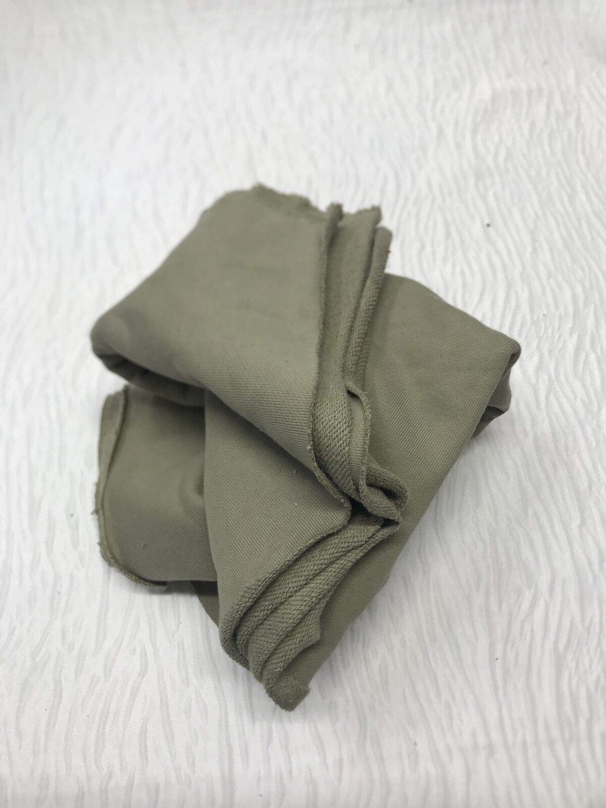 Hafif Sert 3 İplik Kumaş Yeşil, Parça 55x160 cm