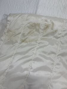 Krem Kapitone Kumaş, Parça 240x140 cm (LEKE VAR)