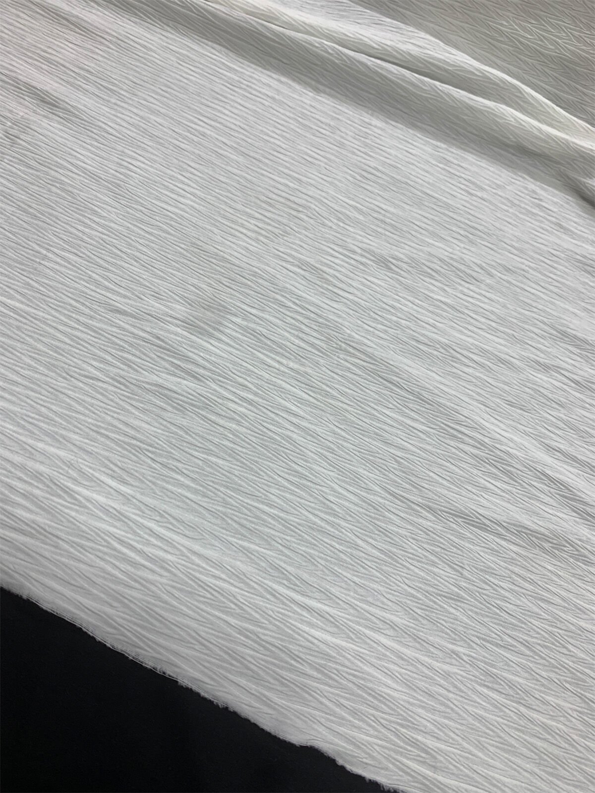 Beyaz Efektli Piliseli Kumaş