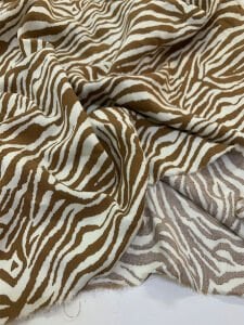 Kahverengi Zebra Desenli Viskon Kumaş