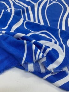 Mavi Soyut Sarmal Desenli Viskon Kumaş