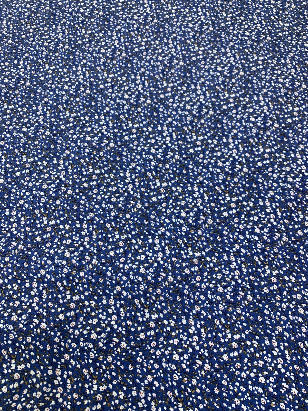 Mavi Çıtır Çiçek Desenli Viskon Kumaş