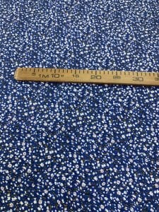 Mavi Çıtır Çiçek Desenli Viskon Kumaş