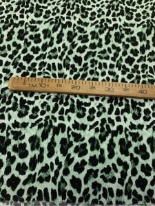 Yeşil Leopar Desenli Viskon Kumaş