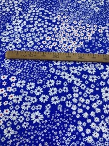 Mavi Papatya Desenli Viskon Kumaş