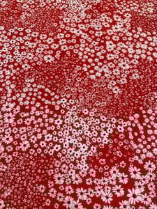 Kırmızı Papatya Desenli Viskon Kumaş