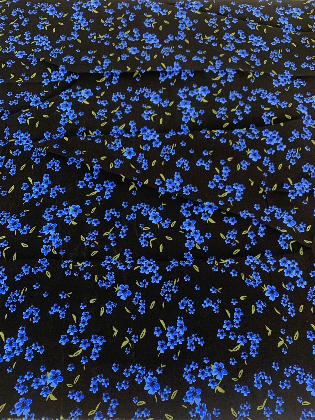 Mavi Çiçek Desenli Viskon Kumaş Hafif Sert