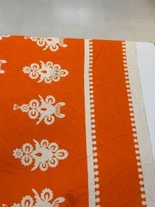 Eteği Sulu Etnik Desenli Viskon Kumaş