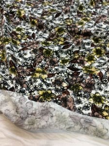 Desenli Viskon Penye Kumaş Dökümlü Esnek Elbiselik - Toprak ve Hardal Çiçekli