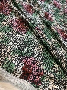 Desenli Viskon Penye Kumaş Dökümlü Esnek Elbiselik - Mozaik Desenli