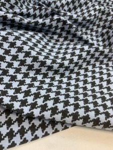 Açık Mavi Kazayağı Desenli %100 Pamuklu Kumaş