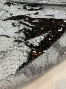 Siyah Beyaz Çift Taraflı Pul Payet Kumaş