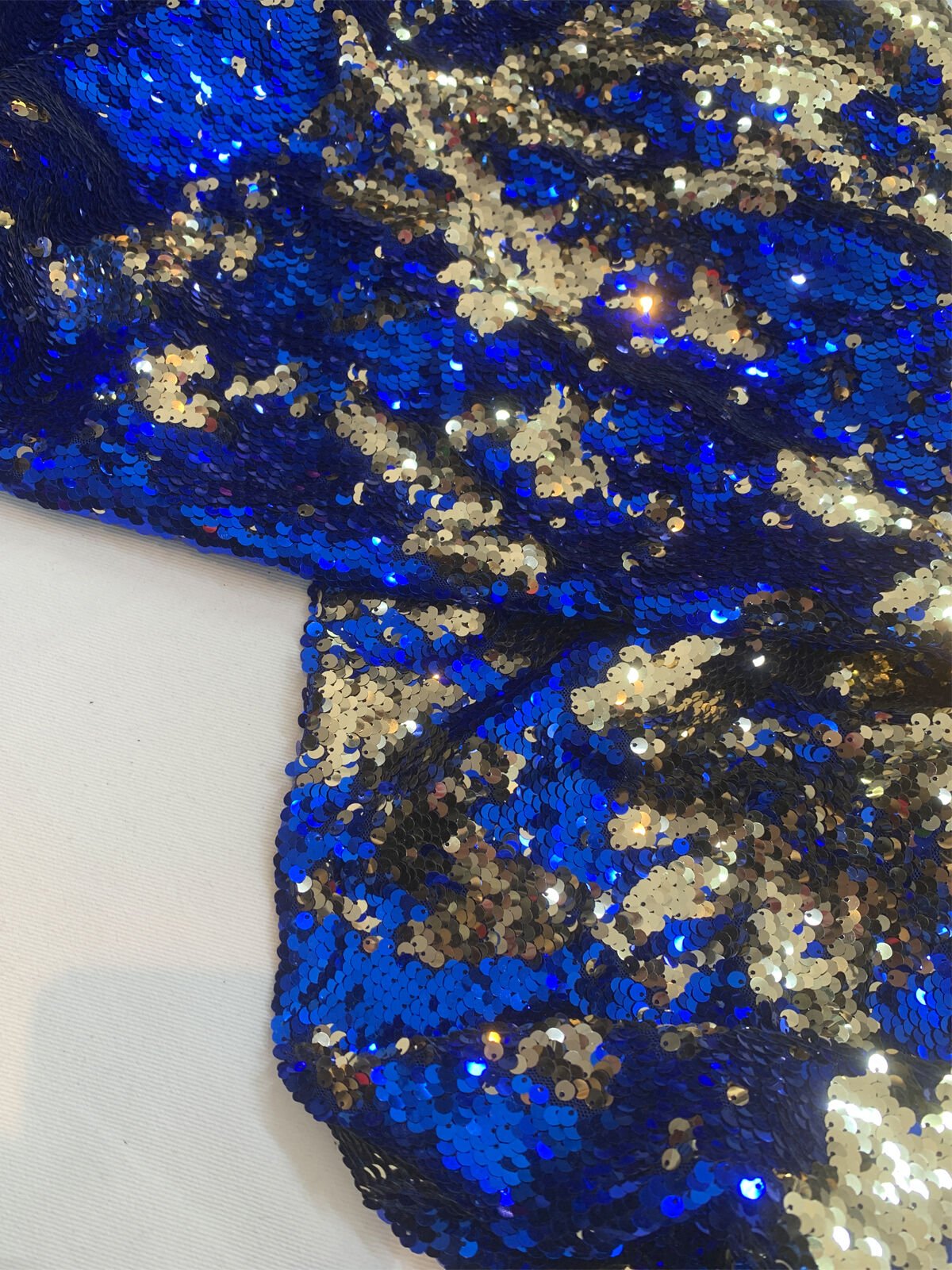 Mavi Gold Çift Taraflı Pul Payet Kumaş