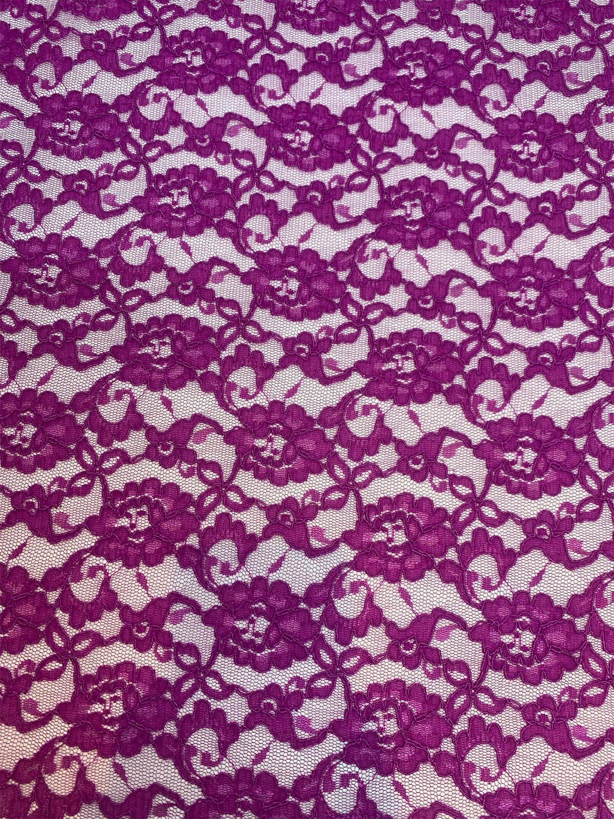 Mor Kordone Dantel Kumaş – Çiçek Desenli