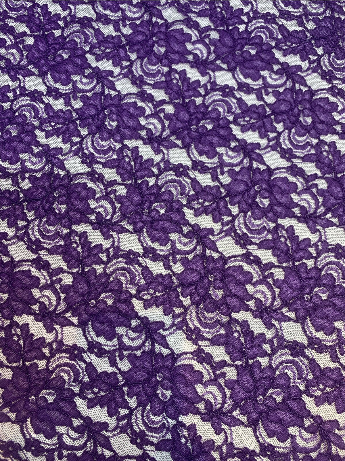 Koyu Mor Kordone Dantel Kumaş – Çiçek Desenli