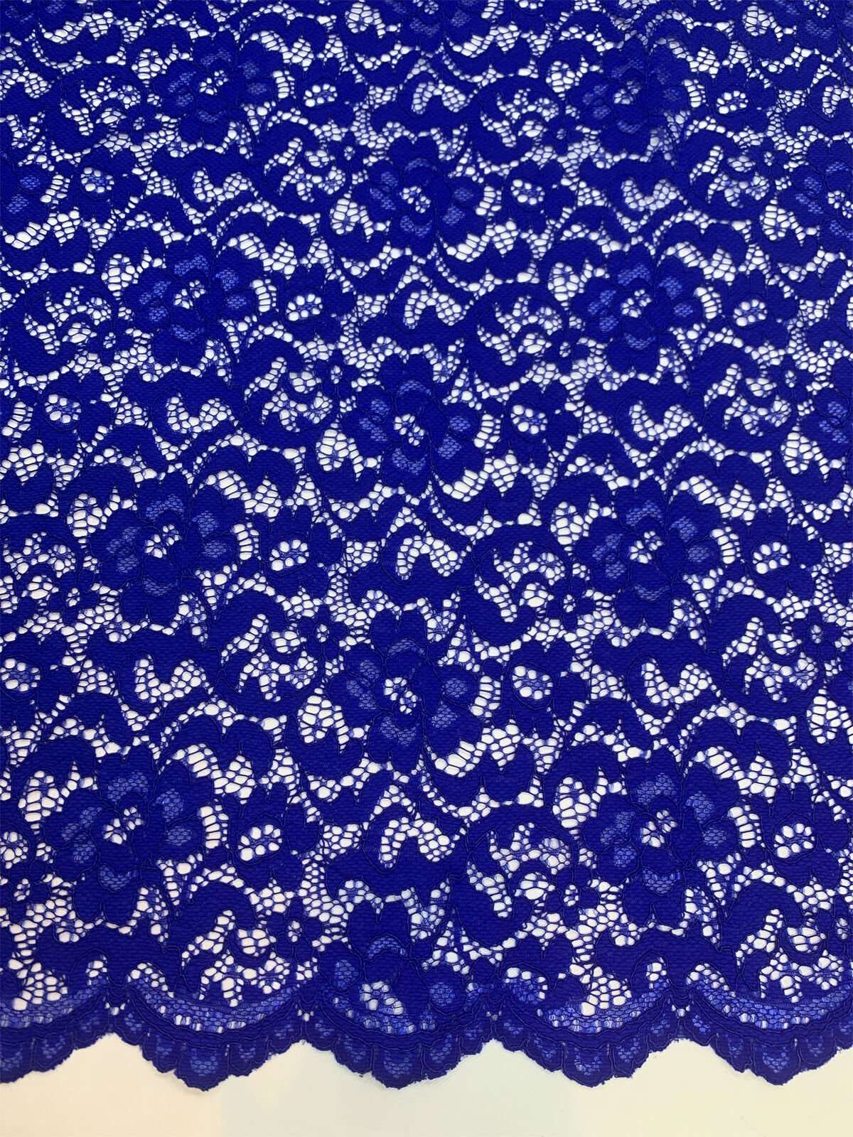 Saks Mavi Kordone Dantel Kumaş – Çiçek Desenli