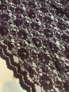 Patlıcan Moru Kordone Dantel Kumaş – Çiçek Desenli