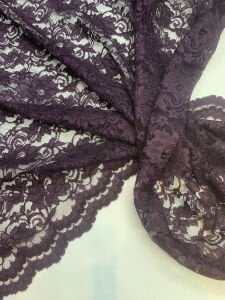 Patlıcan Moru Kordone Dantel Kumaş – Çiçek Desenli