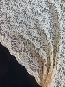 Koyu Krem Kordone Dantel Kumaş – Çiçek Desenli