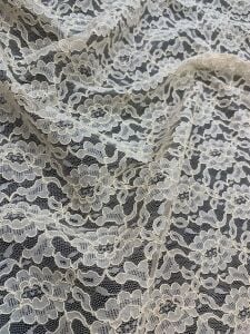 Krem Kordone Dantel Kumaş – Çiçek Desenli