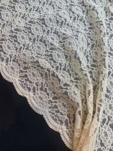 Krem Kordone Dantel Kumaş – Çiçek Desenli