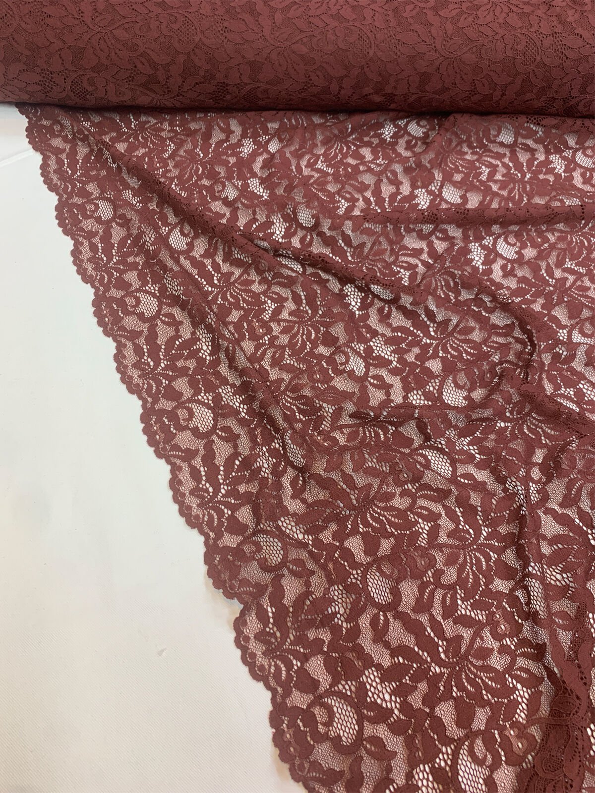 Koyu Bordo Kordone Dantel Kumaş İnce Hafif Esnek