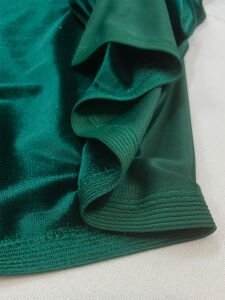 İpek Kadife Kumaş Likralı Dökümlü Elbiselik Zümrüt Yeşili