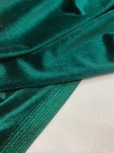 İpek Kadife Kumaş Likralı Dökümlü Elbiselik Zümrüt Yeşili