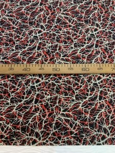 Desenli Viskon Penye Kumaş Dökümlü Esnek Elbiselik - Siyah Zemin Kırmızı Beyaz Soyut Desen