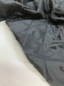 Siyah Kapitone Kumaş Çift Taraflı İçi Polar Astarlı